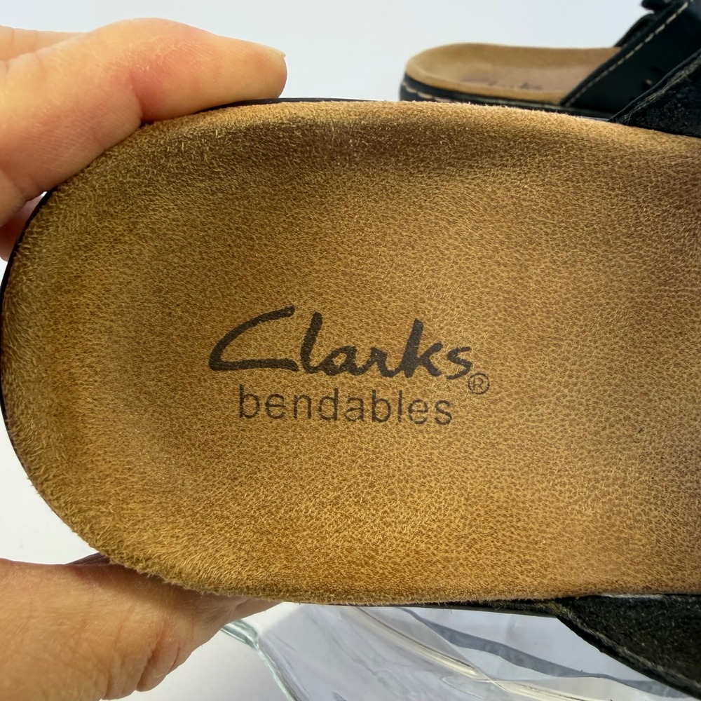 Clarks Bendables Black‎ Leather Comfort Sandals Womens Size 7M - Picture 3 of 9